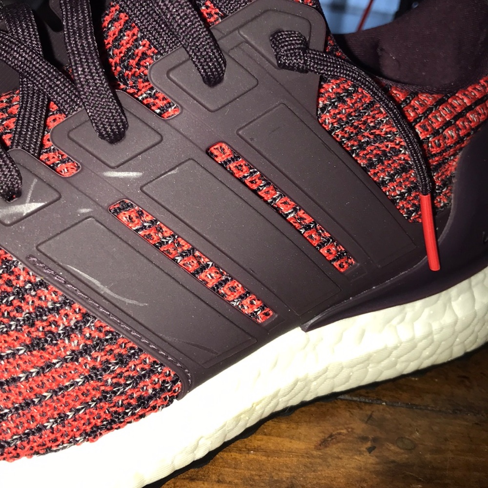 Ultraboost 4.0 “Noble Red” - Picture 5 of 8